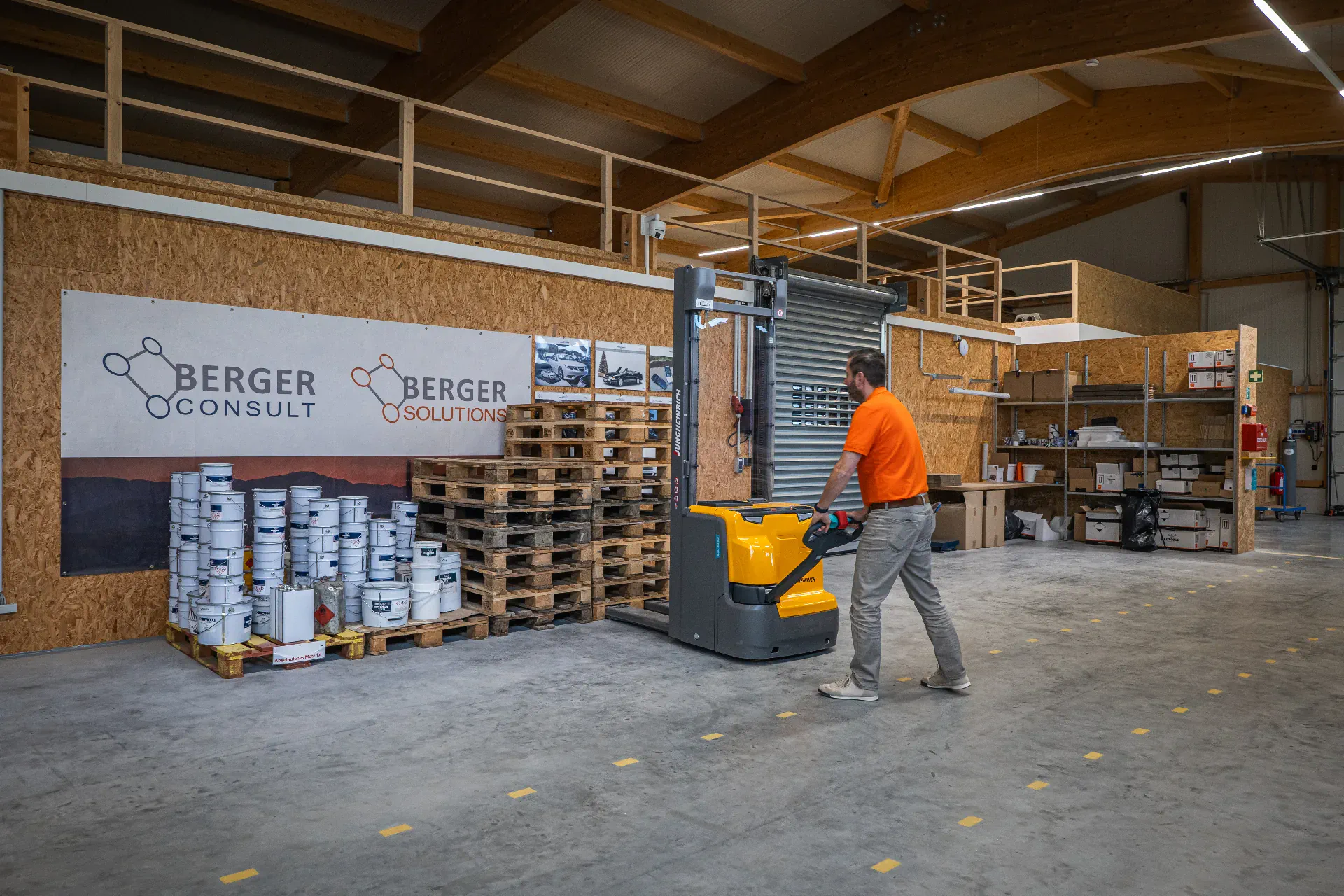 Neue Halle von Mario Berger - Berger-Solutions e.&nbsp;K. in Herbrechtingen mit Belzona Lager